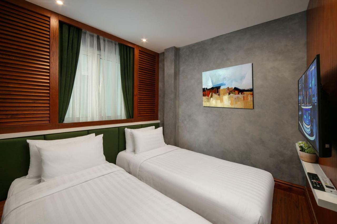 Hanoi La Selva Central Hotel & Spa Exterior photo