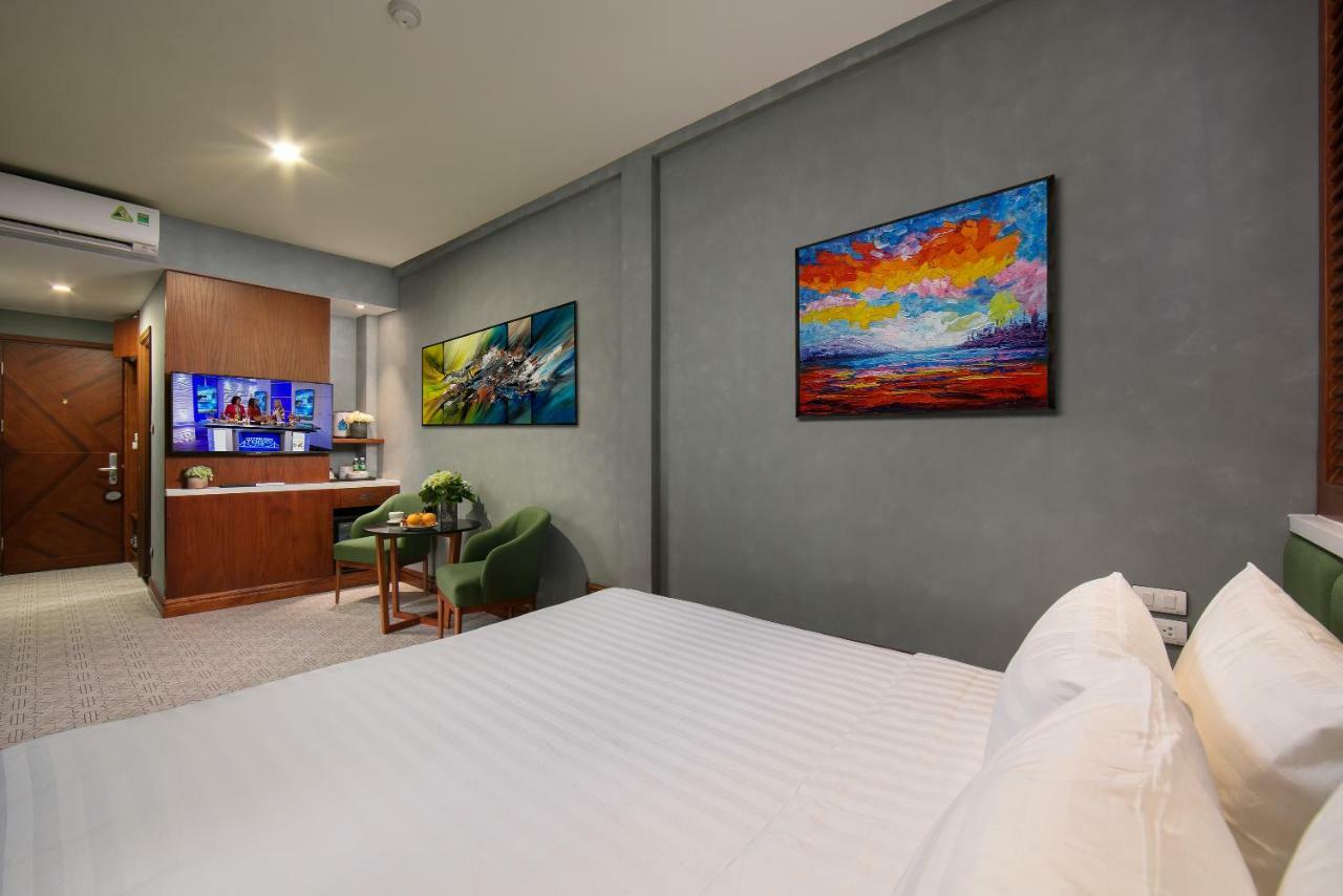 Hanoi La Selva Central Hotel & Spa Exterior photo