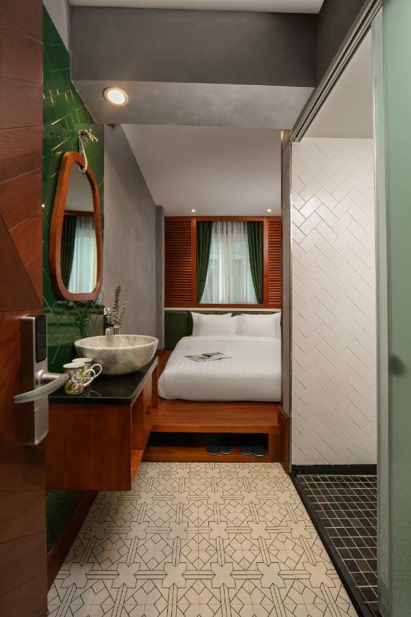 Hanoi La Selva Central Hotel & Spa Exterior photo