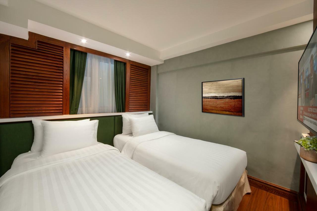 Hanoi La Selva Central Hotel & Spa Exterior photo